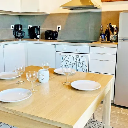 Apartament Pasman - 50 M2 Et Piscine