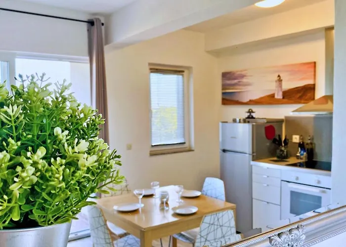 Pasman - 50 M2 Et Piscine 아파트 파코스탄