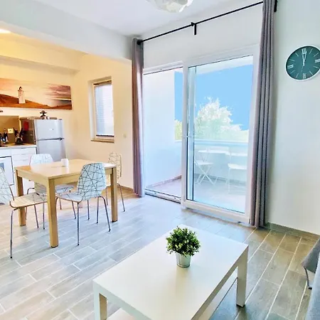 Apartment Pasman - 50 M2 Et Piscine Pakostane